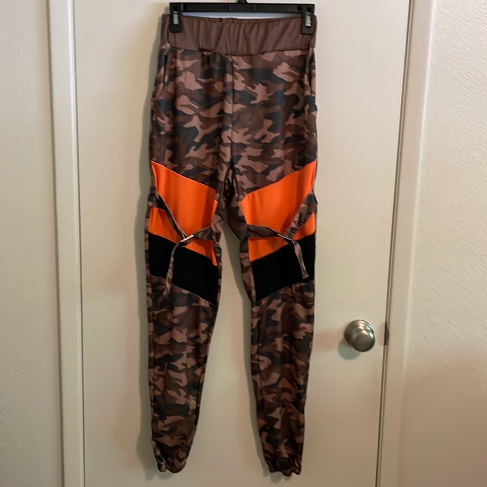 Women’s Camouflage Sweat Pants